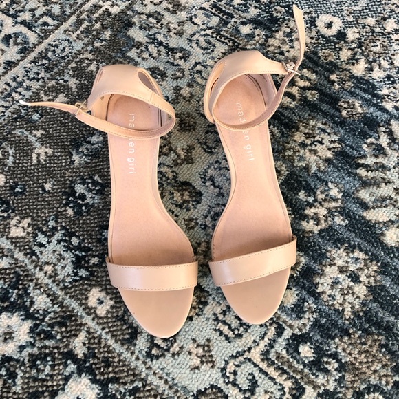 Steve Madden nude heels size 8 - Picture 2 of 3
